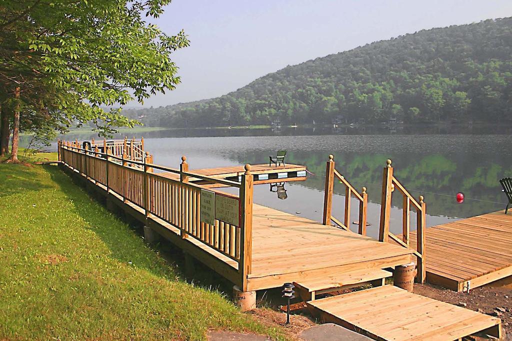 Inn At Starlight Lake & Restaurant Exterior foto